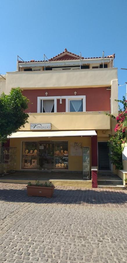 Mandola - Beachside Skala (Kefalonia)