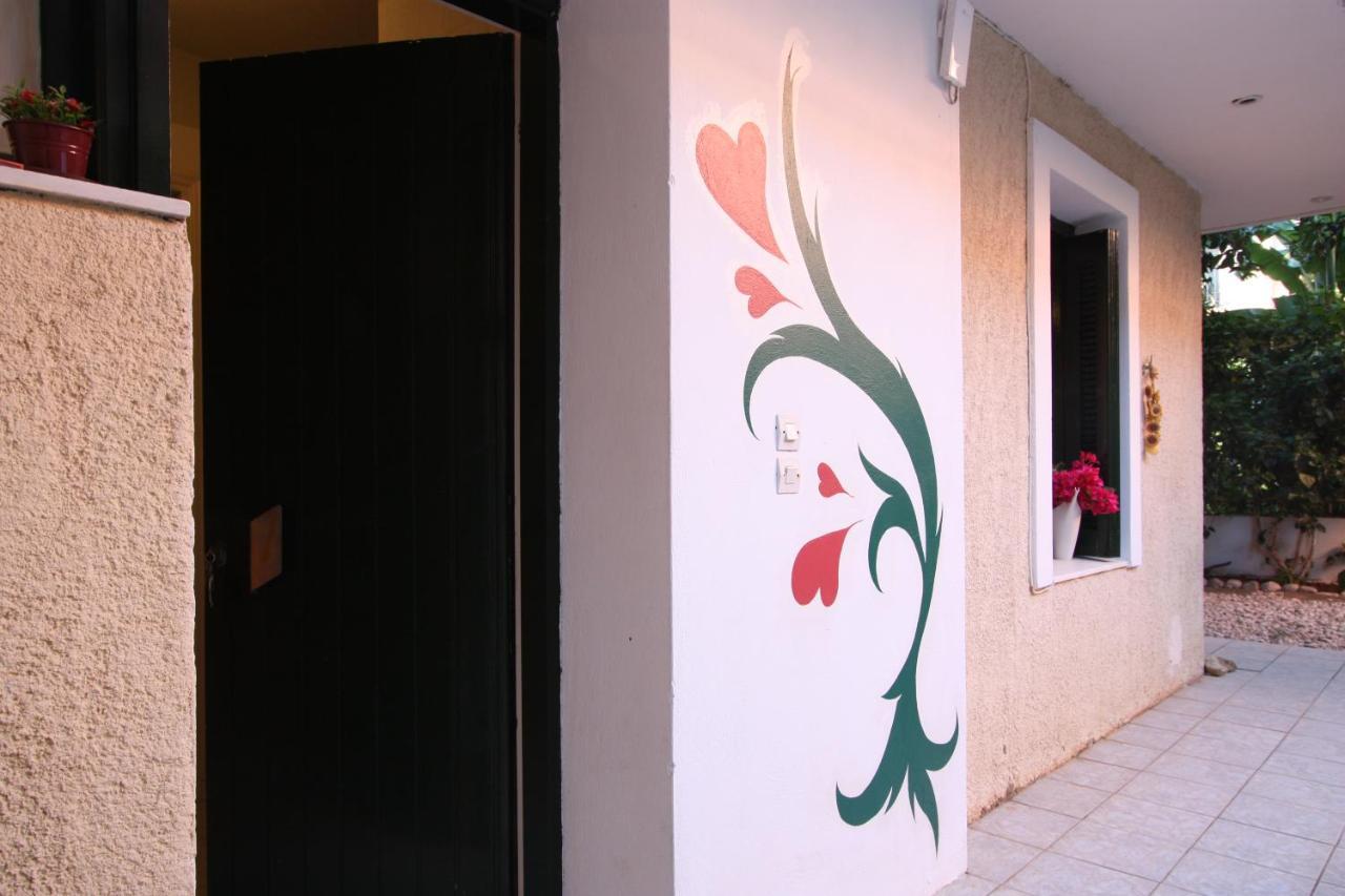 Mandola - Beachside Apartament