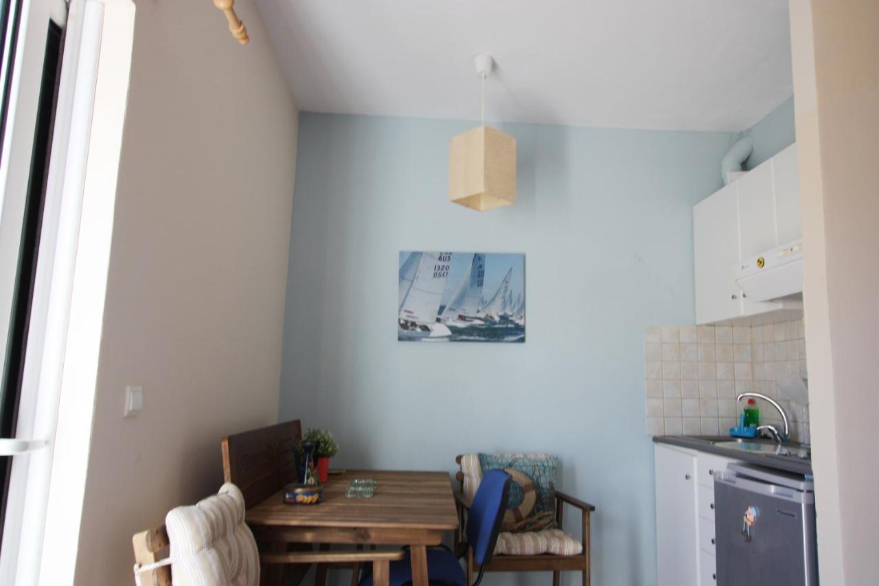 Mandola - Beachside Apartament *